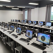 智能網(wǎng)聯(lián)汽車實(shí)訓(xùn)方案與數(shù)字化教學(xué)資源開發(fā) 賦能未來汽車人才培養(yǎng)